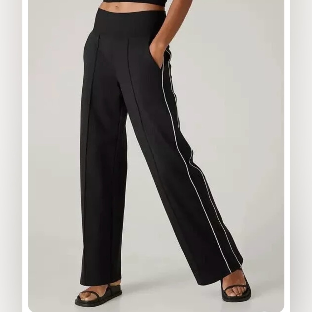 EUC Athleta Venice Wide Leg Stripe Pants